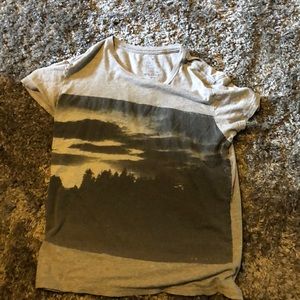 Grey graphic tee